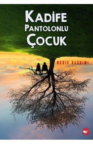 Kadife Pantolonlu Çocuk